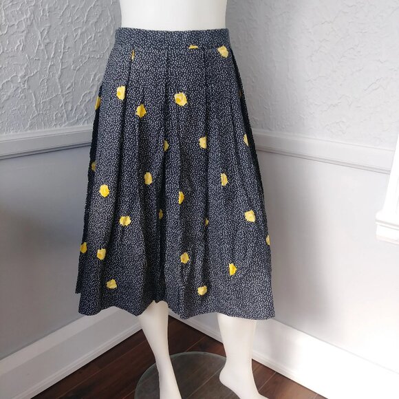 Vintage Skirt Navy Blue with Yellow Flowers - handmade, pleated, flowers - Picture 3 of 7